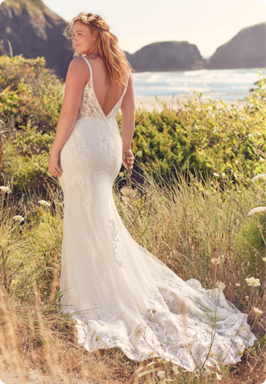 Larkin Lynette Wedding dress by Rebecca Ingram